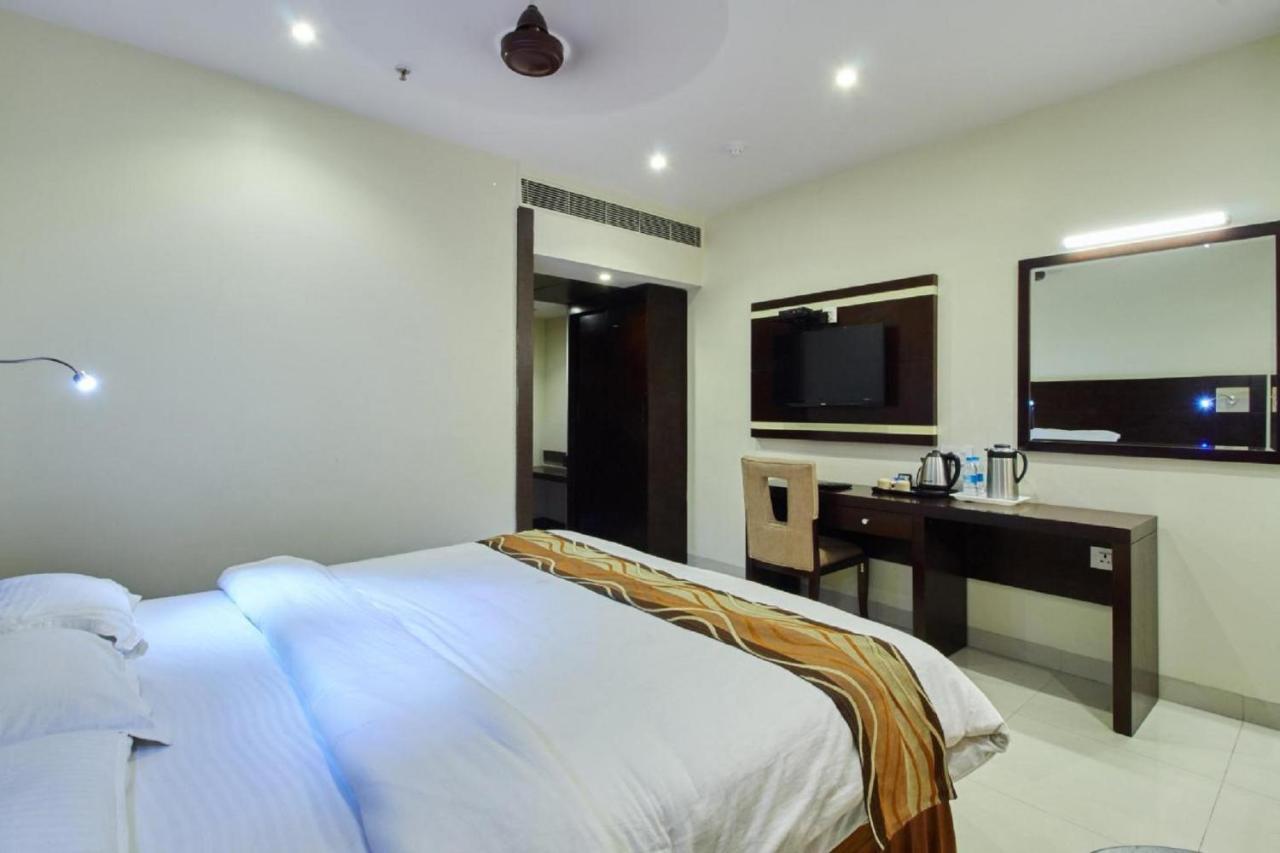 Hotel Krishna Residency Vijayawāda Exteriér fotografie